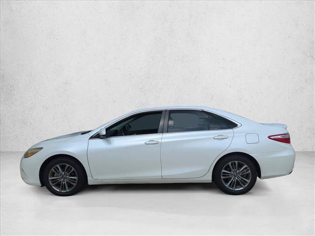 Used 2016 Toyota Camry SE w/ Moonroof Package FWD image 8