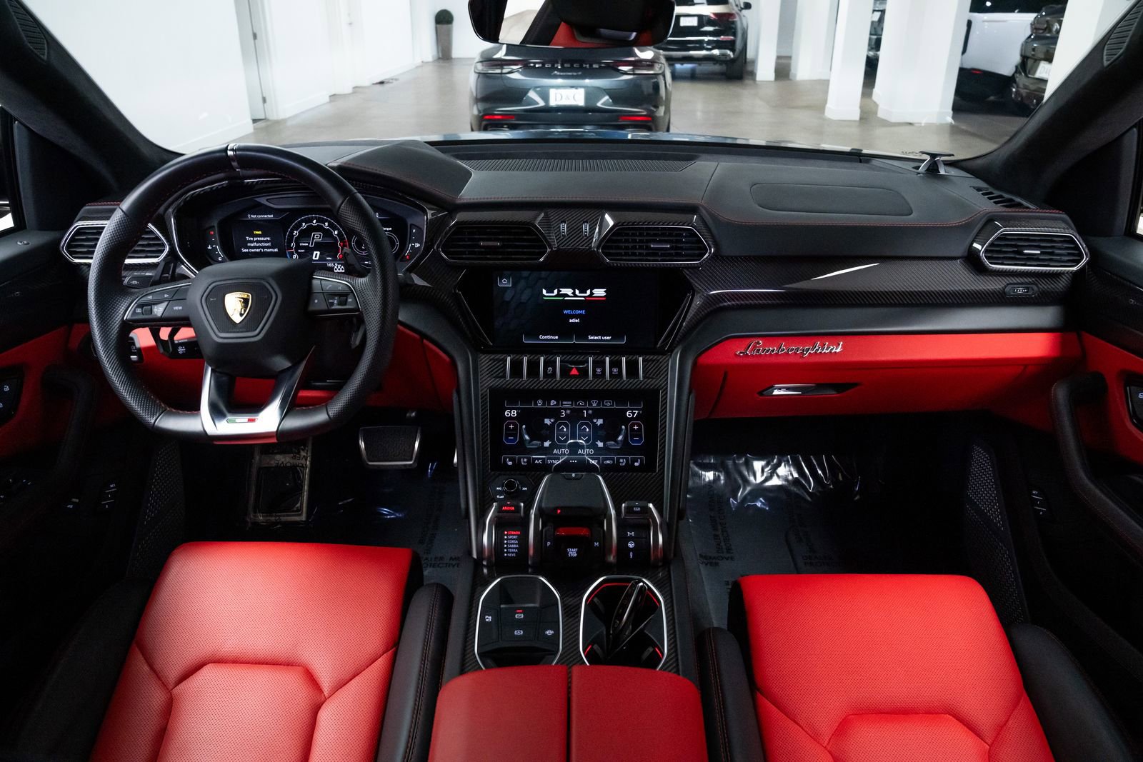Used 2022 Lamborghini Urus image 9