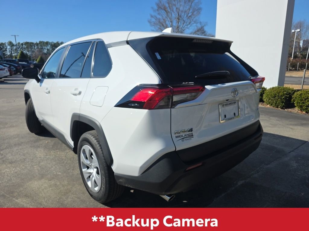 Used 2025 Toyota RAV4 LE image 4