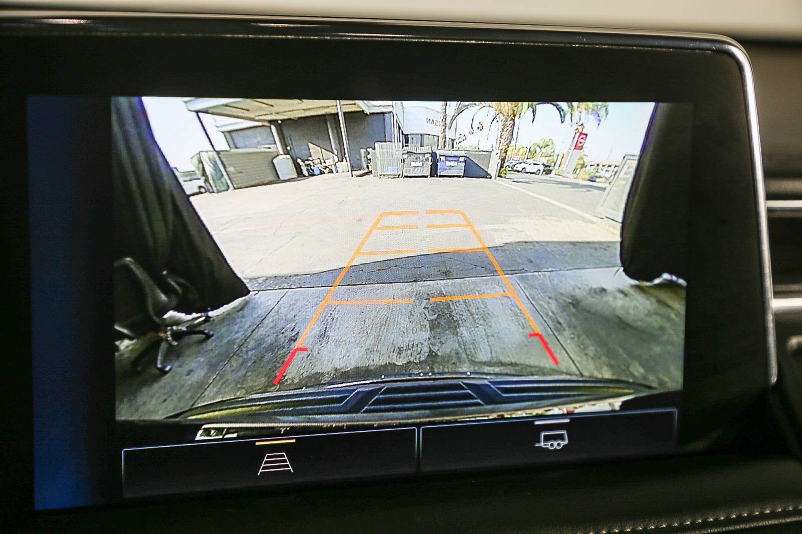 Used 2023 Chevrolet Suburban LT image 21