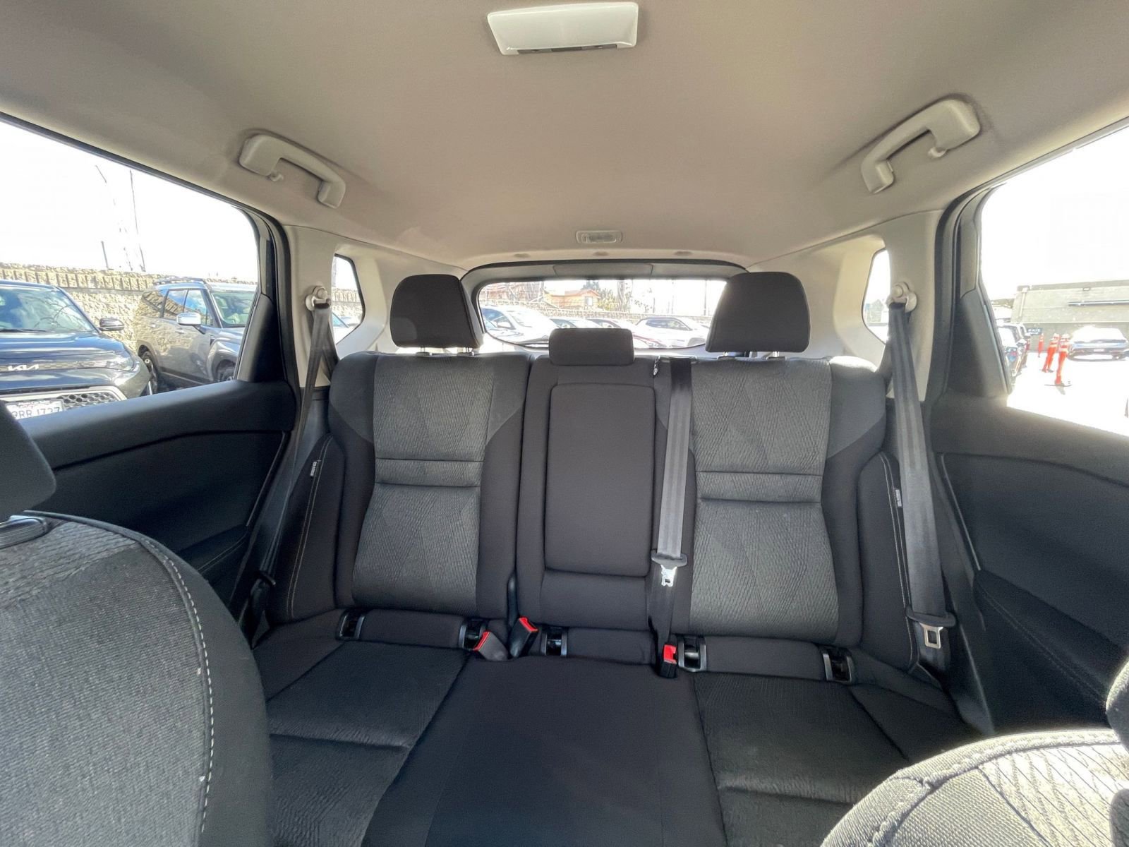 Used 2025 Nissan Rogue SV FWD image 41