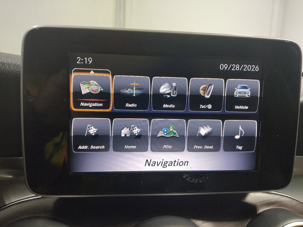 Used 2019 Mercedes-Benz GLC 300 4MATIC w/ Premium Package image 25