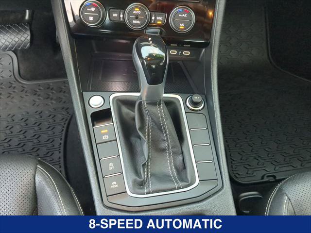 Certified 2023 Volkswagen Jetta SEL FWD image 19