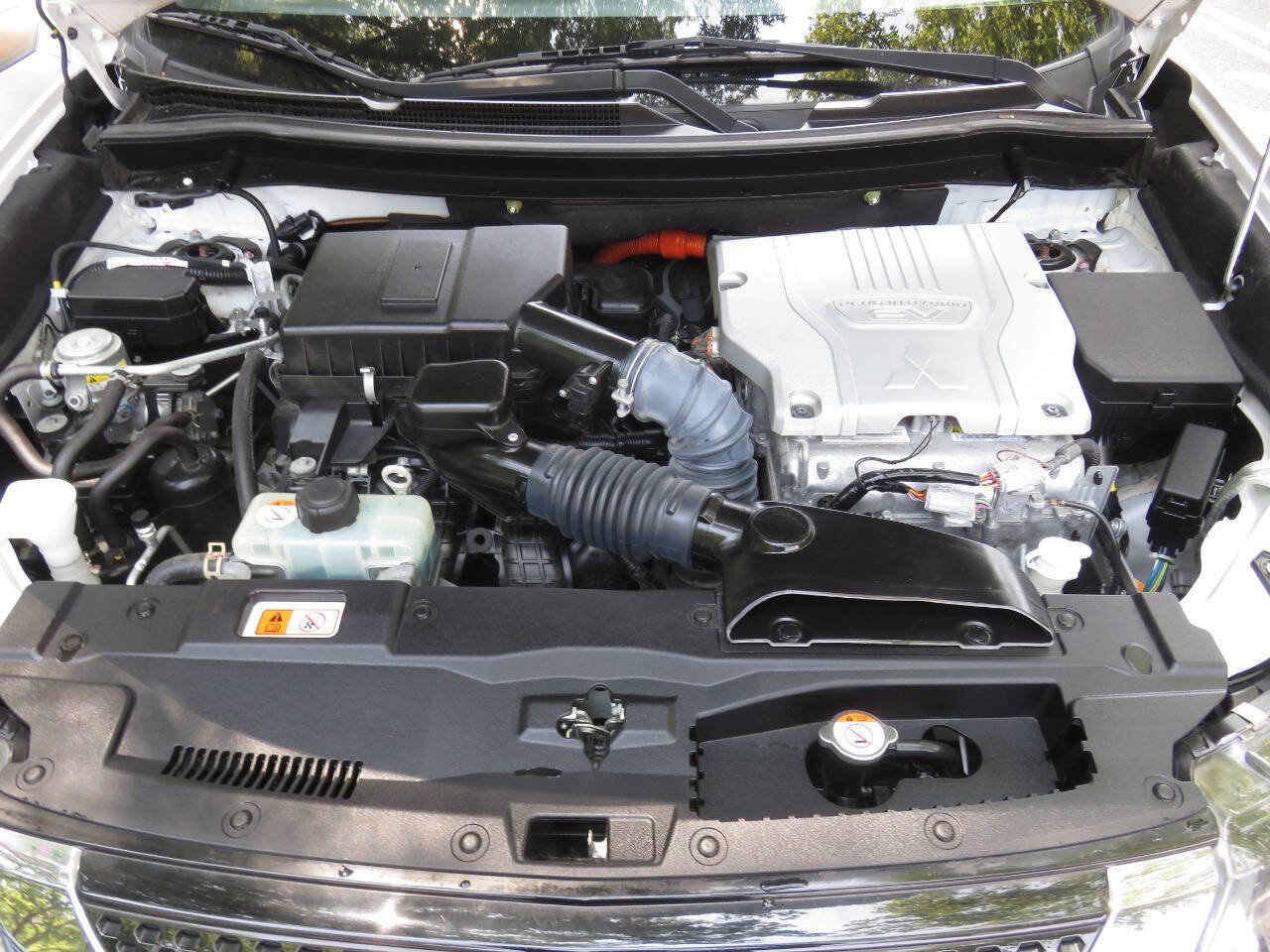 Used 2020 Mitsubishi Outlander SEL image 38