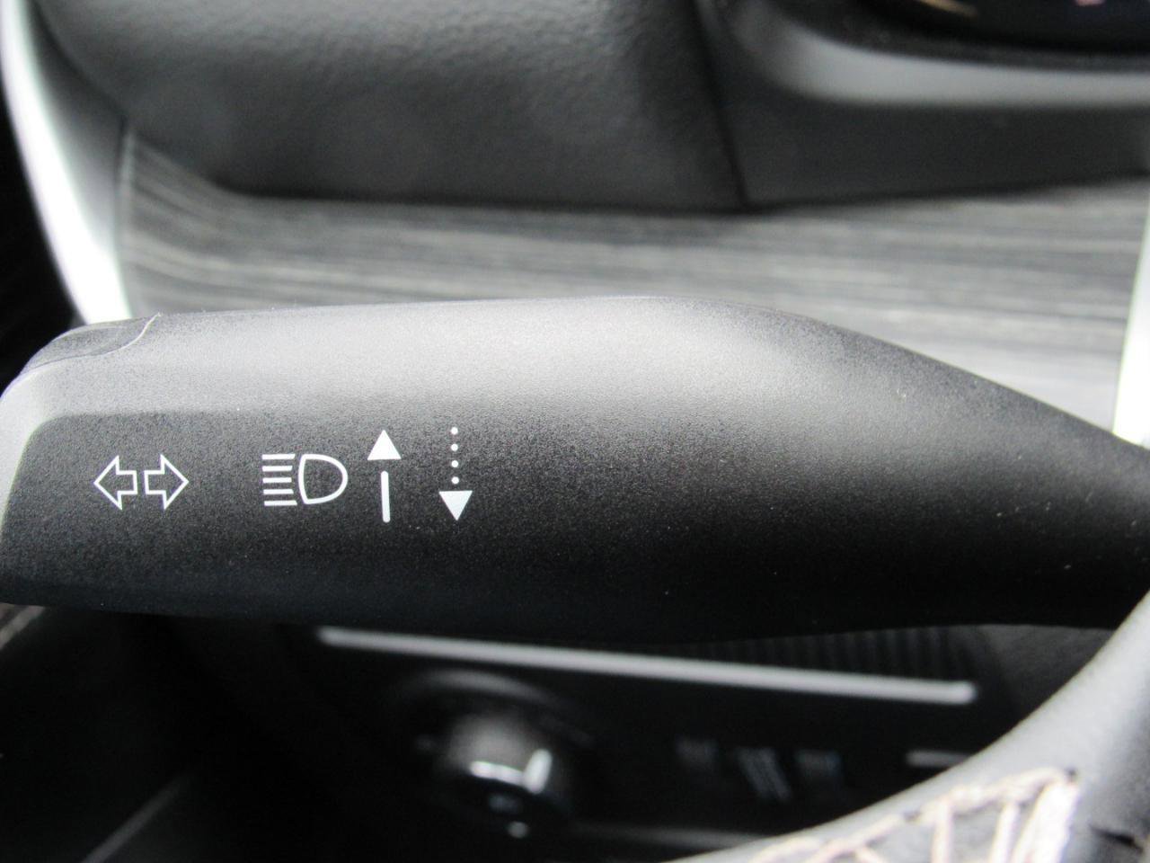 Used 2024 Jeep Wagoneer Series III AWD/4WD image 23