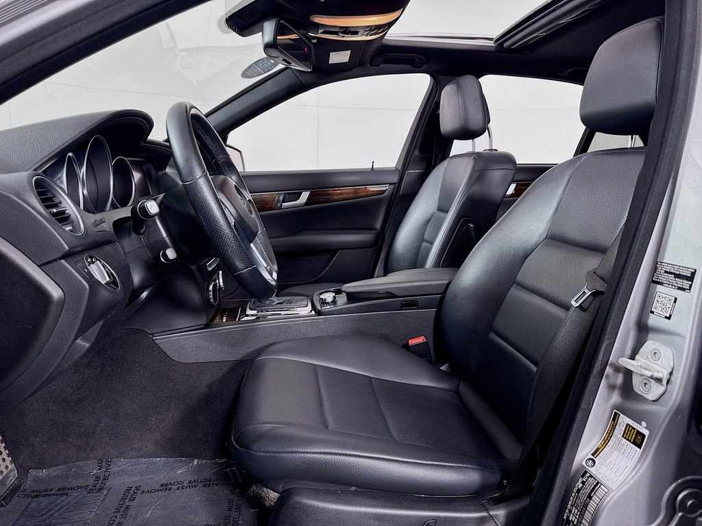 Used 2014 Mercedes-Benz C 250 Sedan image 20