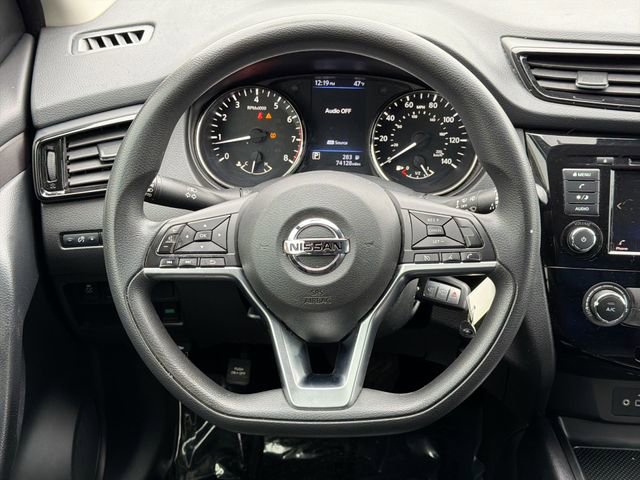 Used 2021 Nissan Rogue Sport S image 13