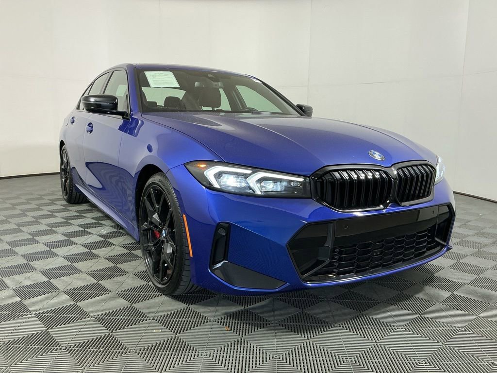 Certified 2025 BMW 330i Sedan w/ M Sport Package RWD image 4