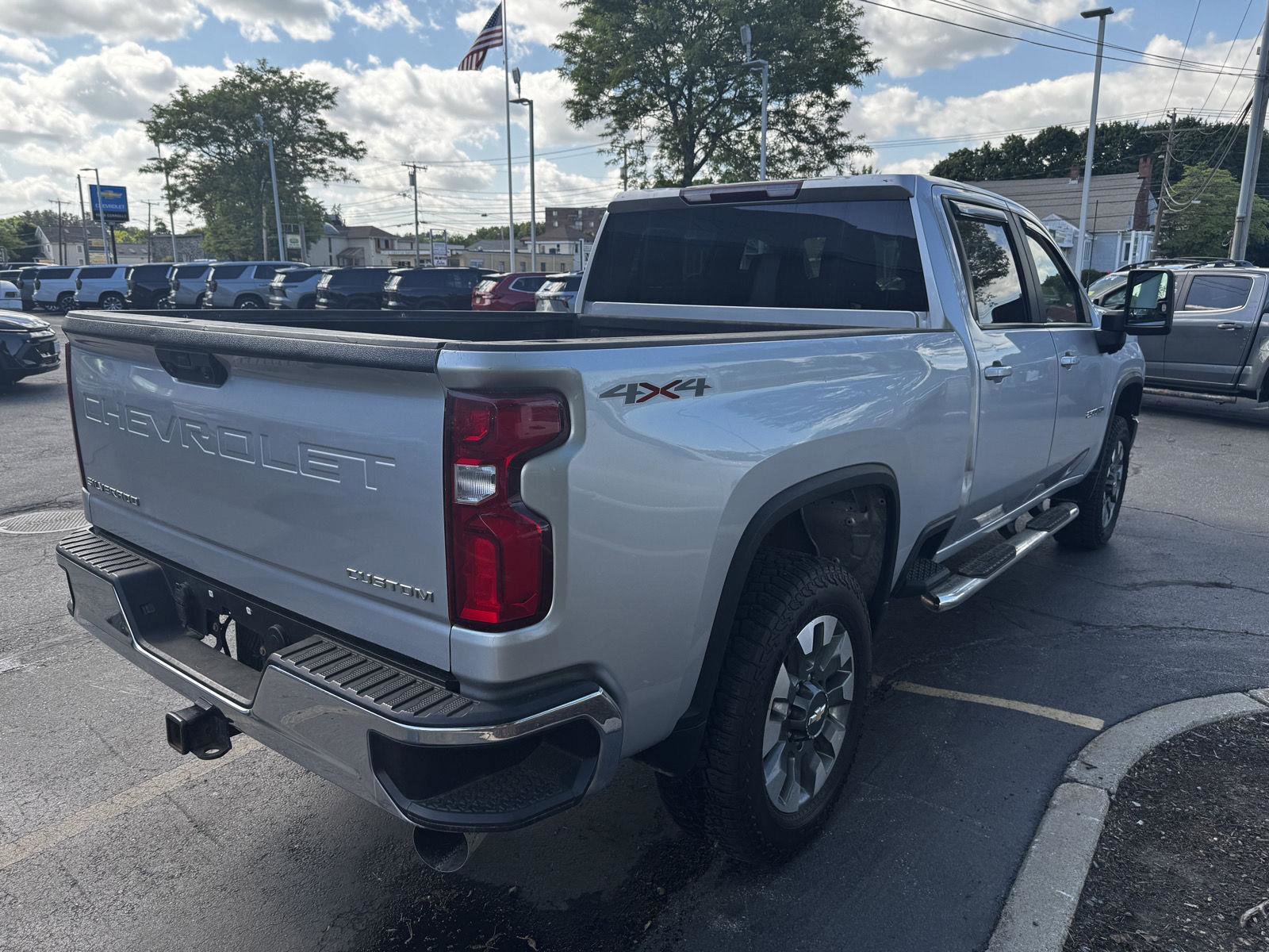 Certified 2021 Chevrolet Silverado 2500 Custom w/ Custom Value Package AWD/4WD image 6