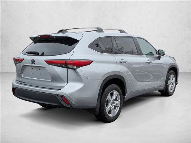 Used 2023 Toyota Highlander L image 5