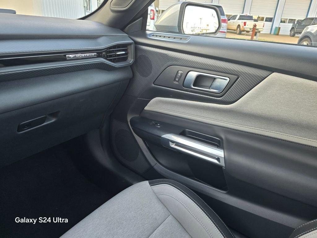 Used 2024 Ford Mustang EcoBoost image 14