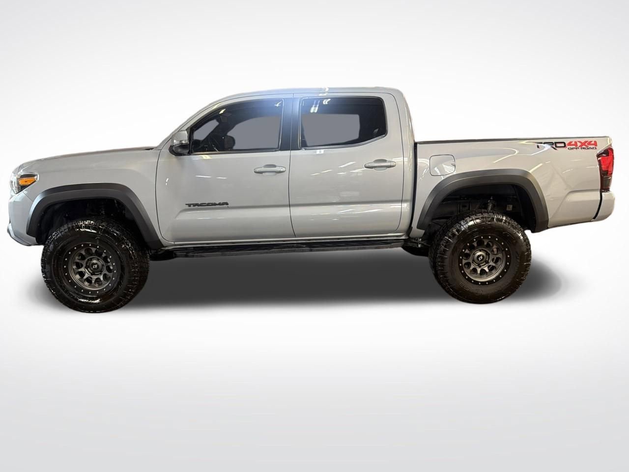Used 2019 Toyota Tacoma TRD Off-Road w/ TRD Premium Off Road Package AWD/4WD video 2