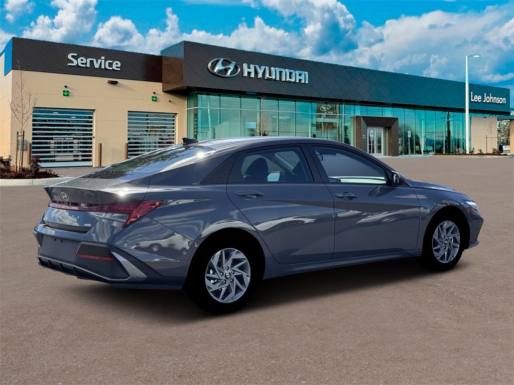 New 2026 Hyundai Elantra Blue image 8