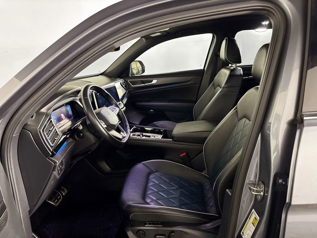 Certified 2024 Volkswagen Atlas Cross Sport SEL Premium R-Line image 11