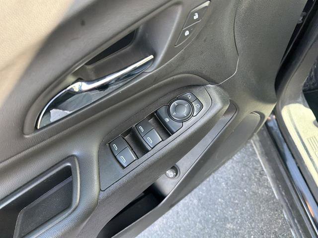 Used 2023 Chevrolet Equinox LT image 15