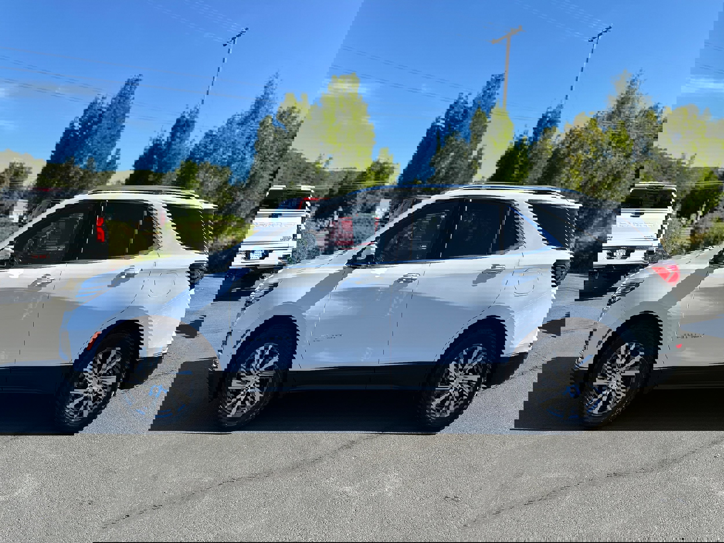 Used 2023 Chevrolet Equinox Premier