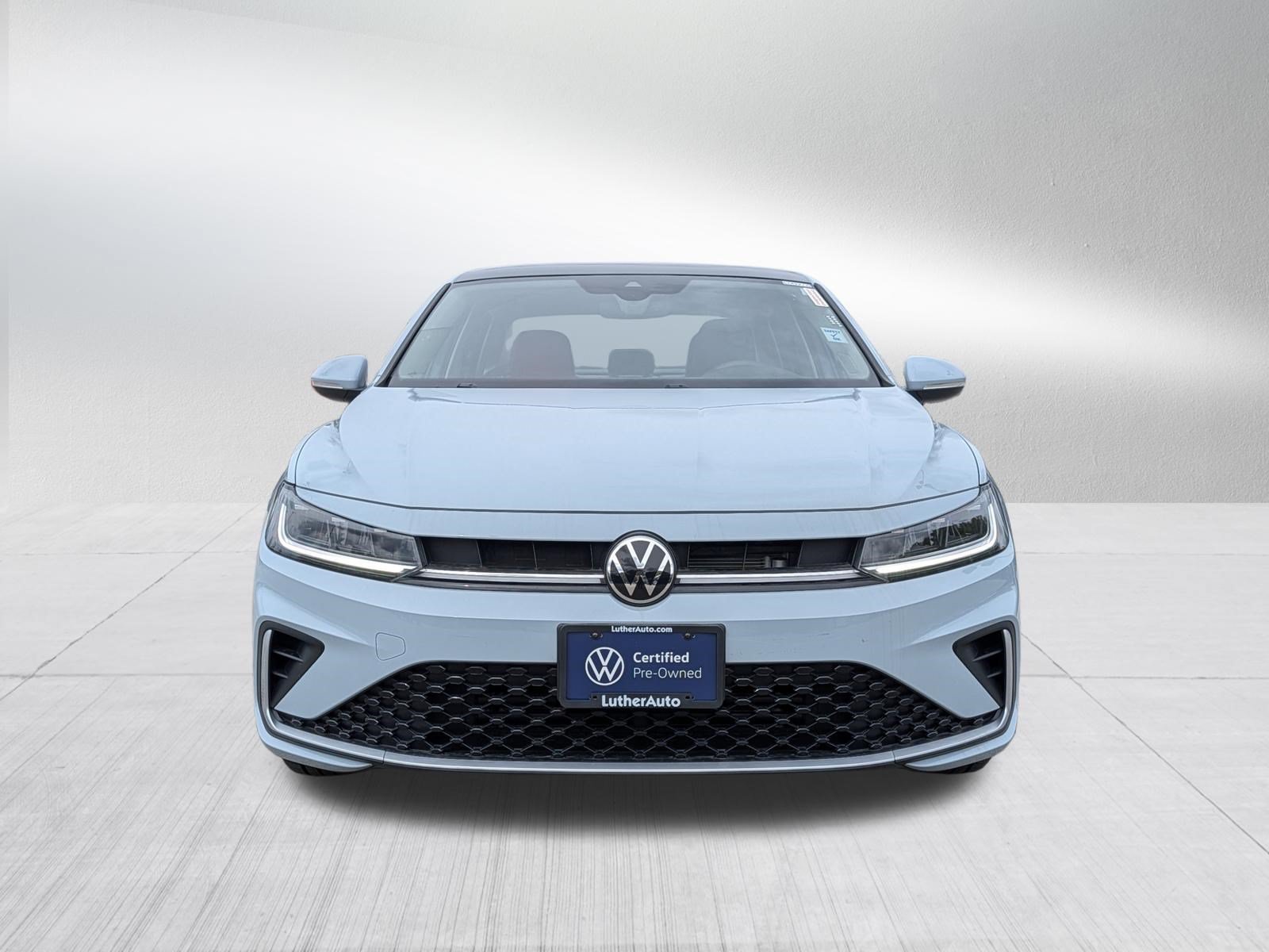 Used 2026 Volkswagen Jetta SEL FWD image 2