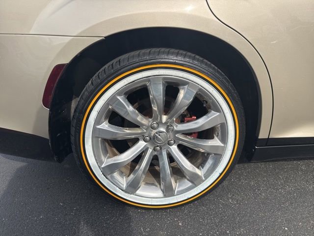 Used 2018 Chrysler 300 Limited RWD image 18