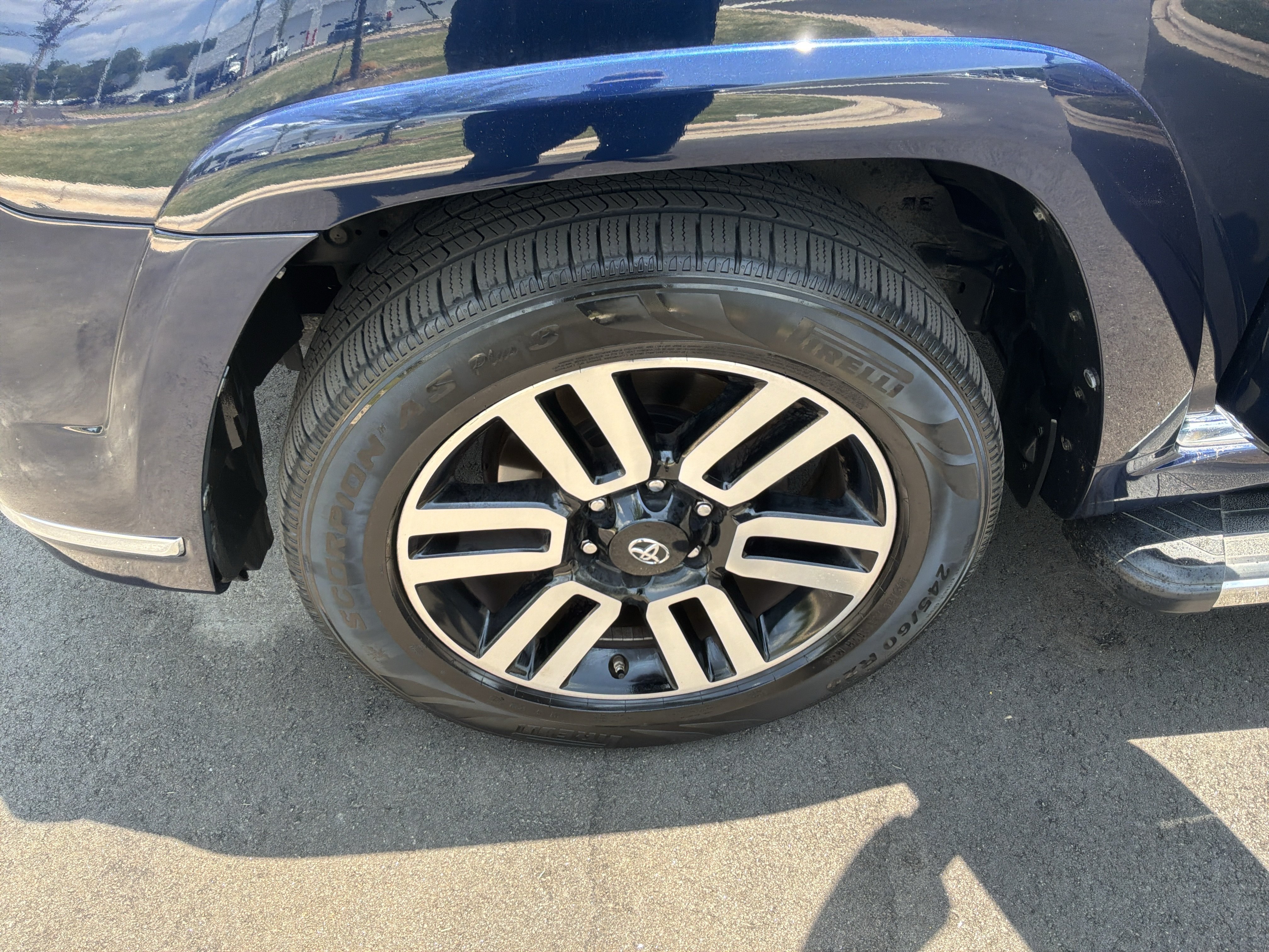 Used 2020 Toyota 4Runner Limited AWD/4WD image 13