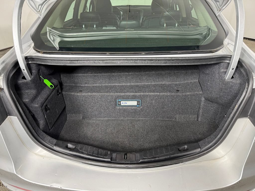 Used 2019 Ford Fusion Energi Titanium FWD image 17