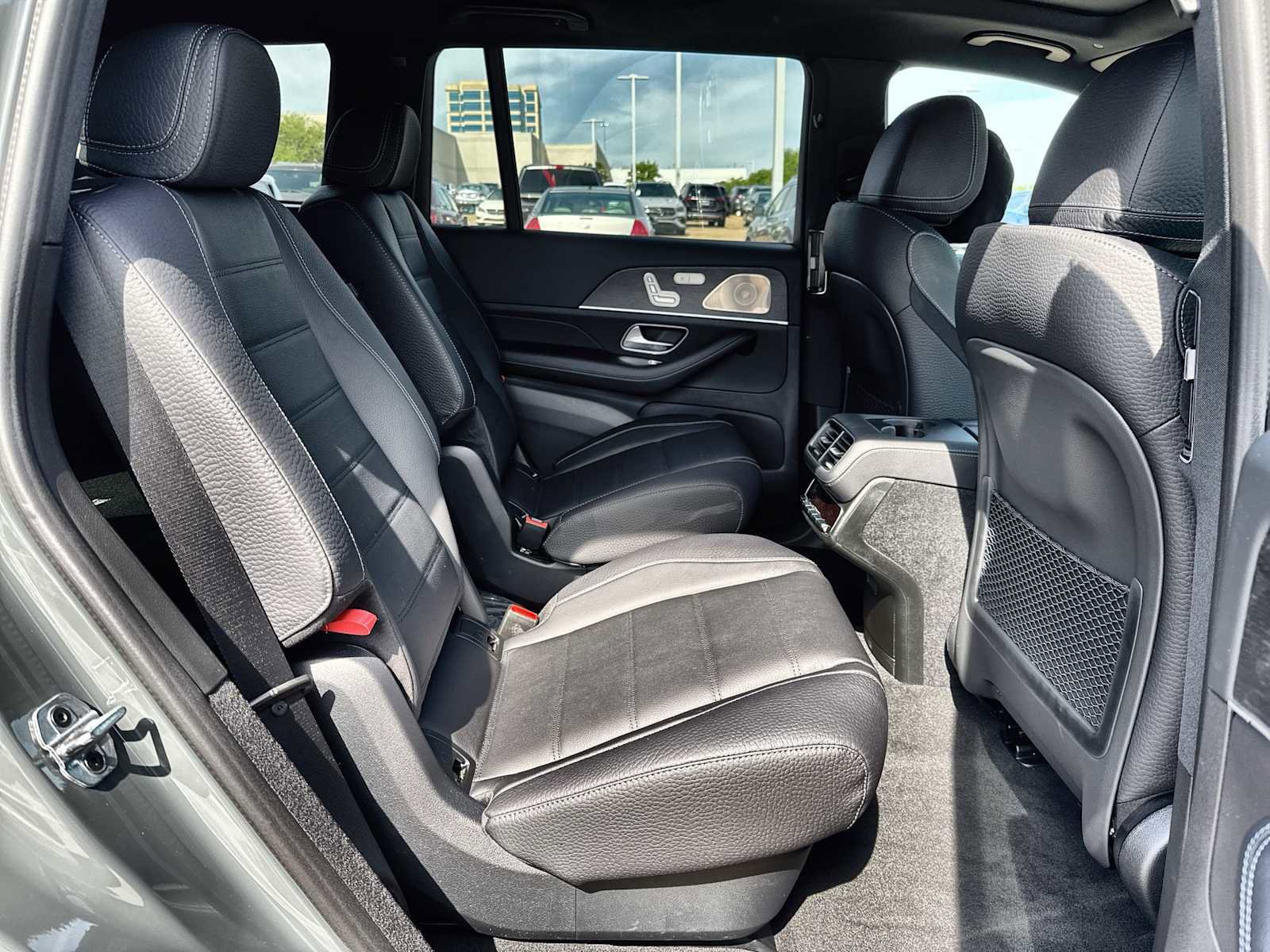 New 2026 Mercedes-Benz GLS 450 4MATIC image 19