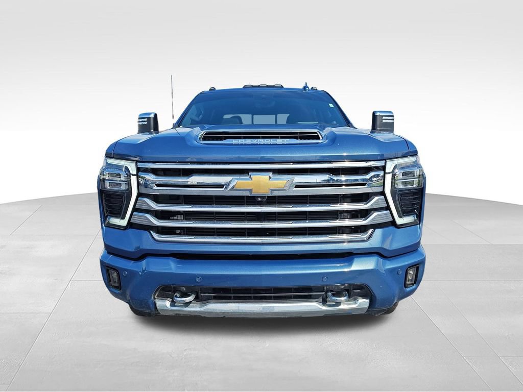 Used 2024 Chevrolet Silverado 3500 High Country w/ High Country Premium Package AWD/4WD image 8