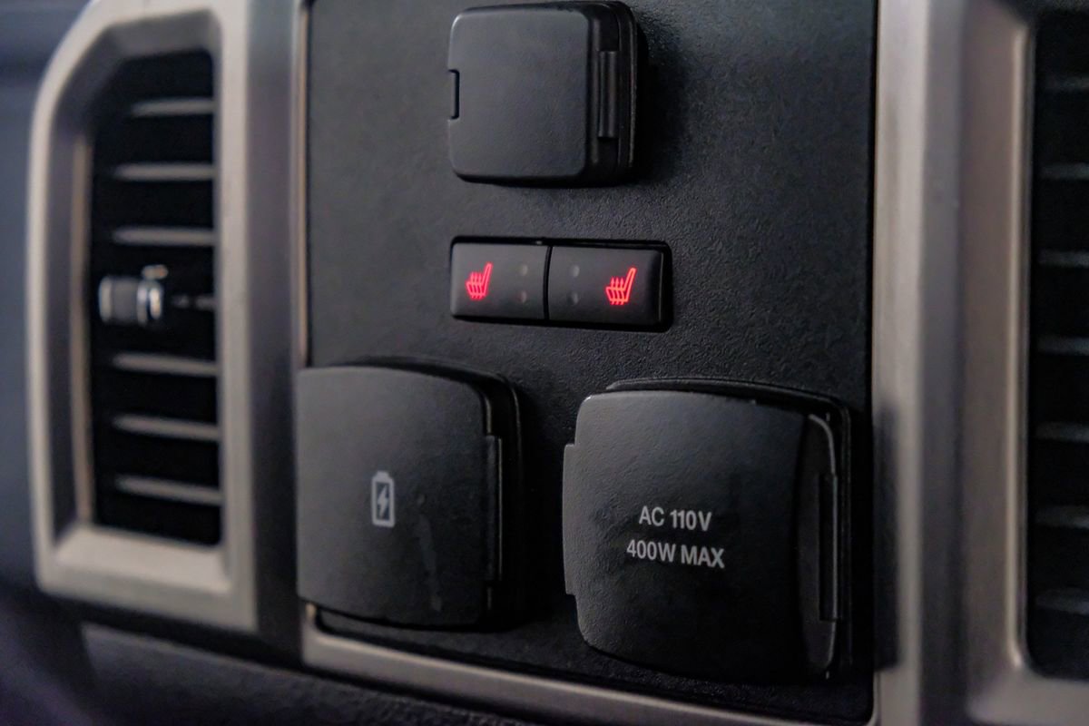 Used 2021 Ford F250 Platinum image 32