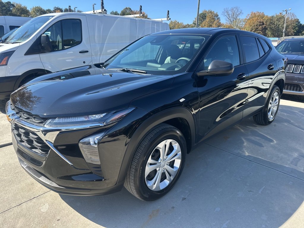 Used 2024 Chevrolet Trax LS