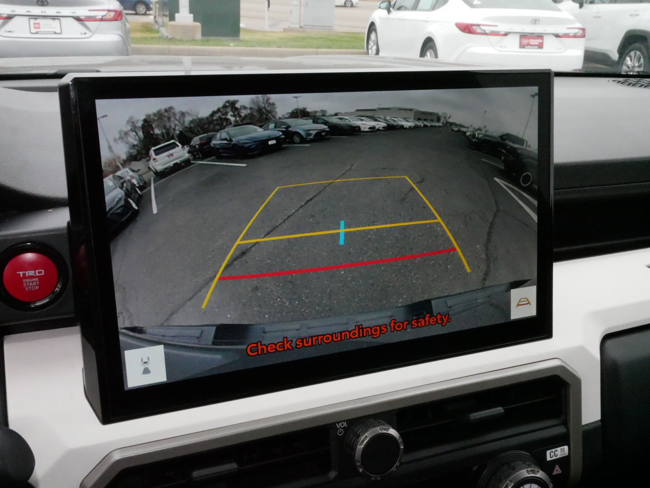 Used 2024 Toyota Tacoma TRD Off-Road image 32