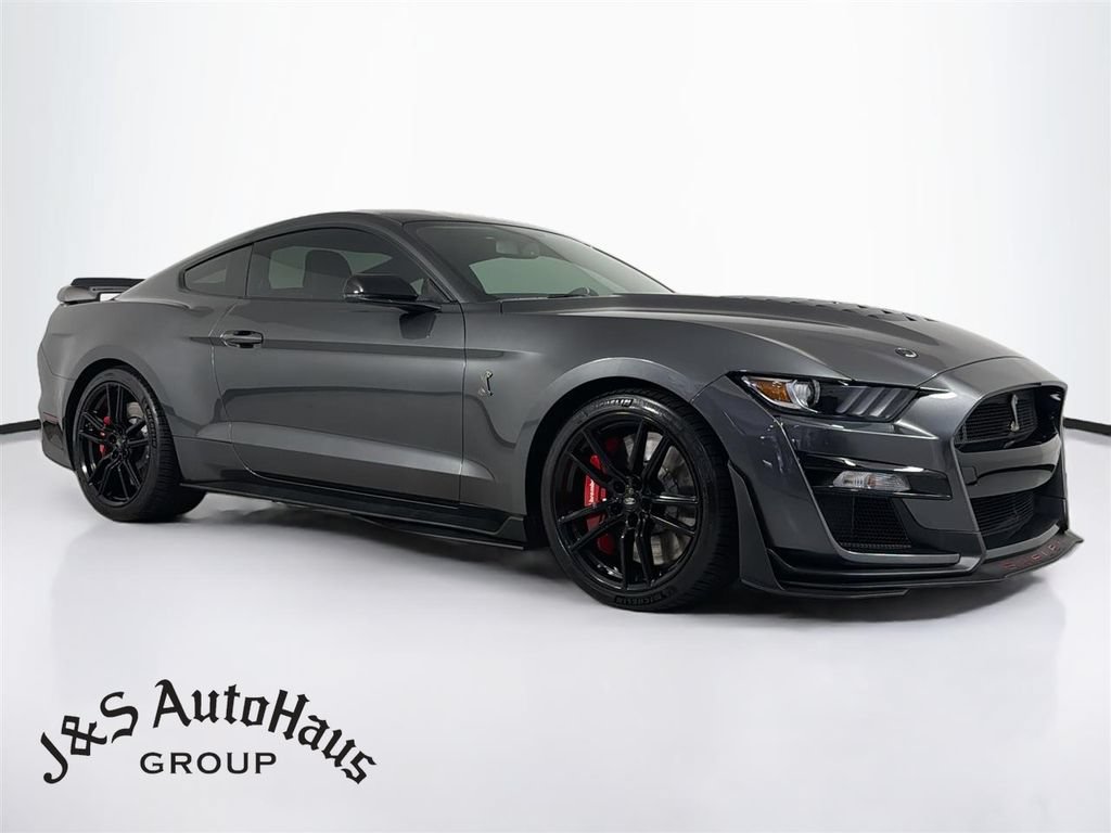 Used 2020 Ford Mustang Shelby GT500 w/ Technology Package RWD image 1