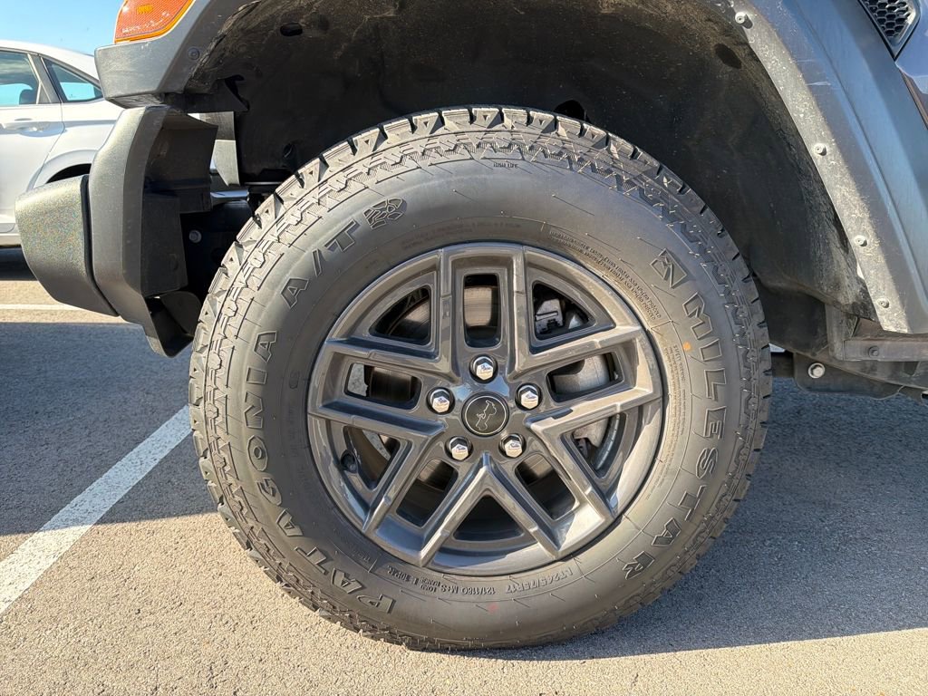 Used 2024 Jeep Wrangler Sport S image 4