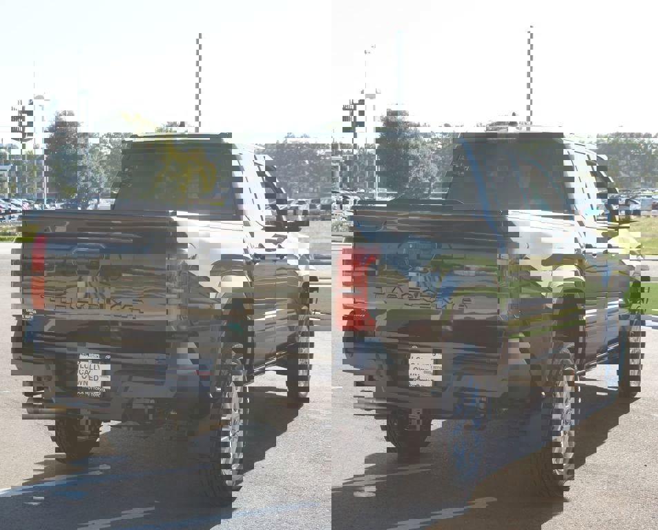 Used 2024 Toyota Tacoma SR image 16