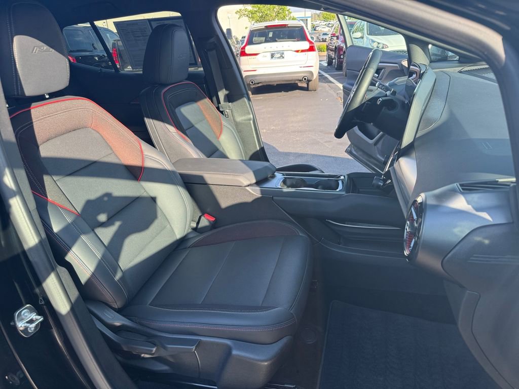 Used 2024 Chevrolet Equinox EV RS image 18