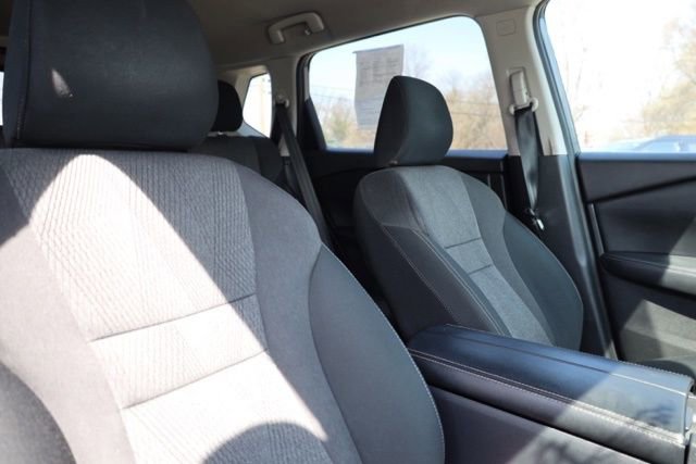 Used 2024 Nissan Rogue SV image 39