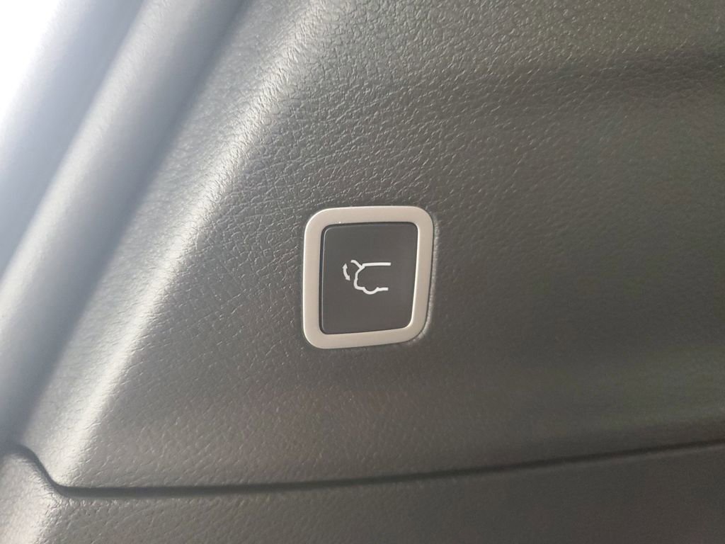 New 2026 Chrysler Pacifica Select image 33