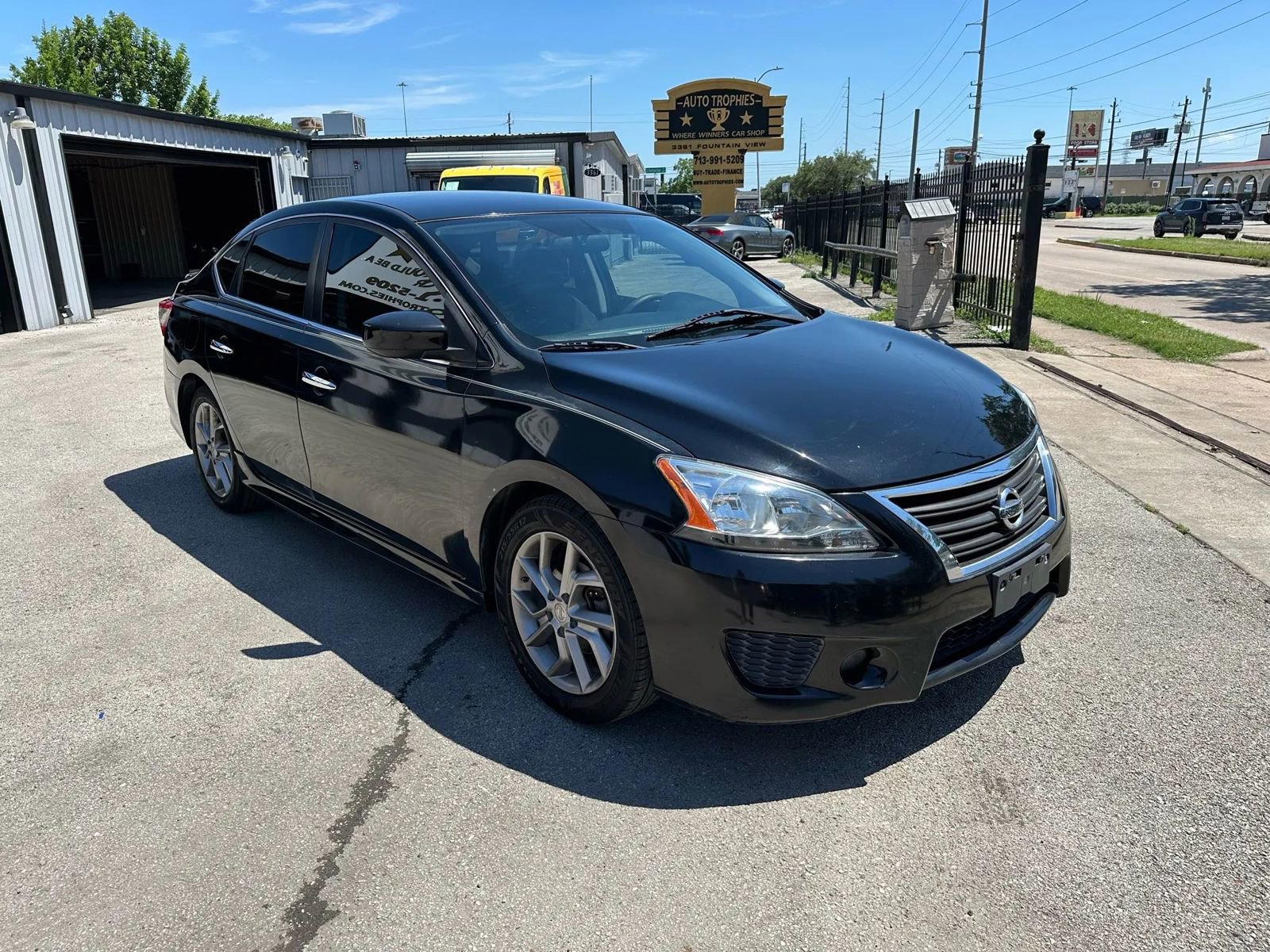 Used 2013 Nissan Sentra SR w/ Protection Pkg FWD image 3