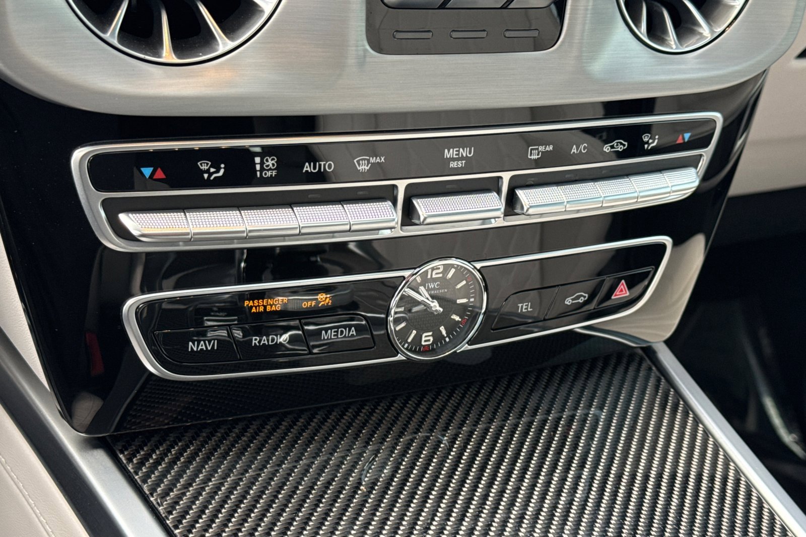 Certified 2024 Mercedes-Benz G 63 AMG 4MATIC image 27