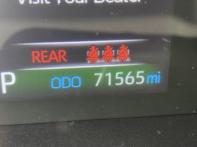 Used 2022 Toyota RAV4 XLE image 29