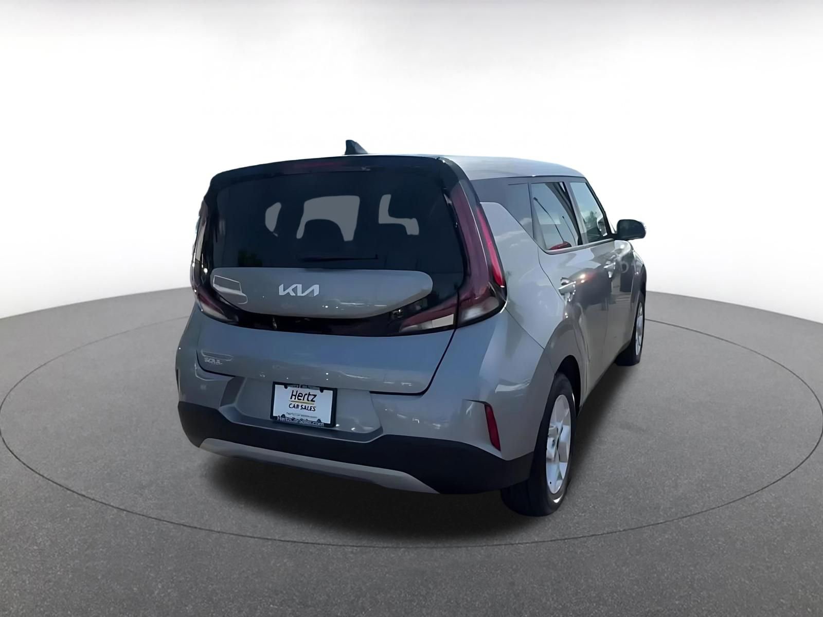Used 2025 Kia Soul LX w/ LX Technology Package FWD image 15