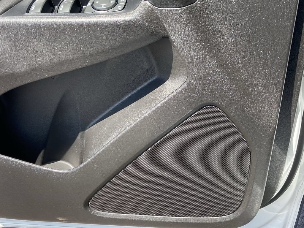 Used 2019 Chevrolet Equinox LT FWD image 19