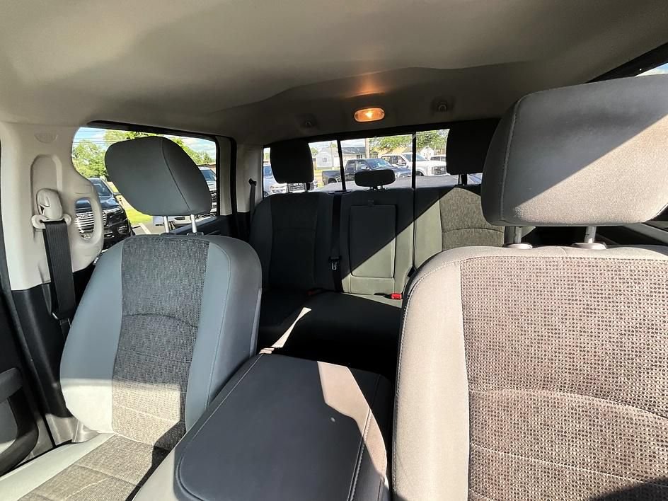 Used 2017 RAM 2500 SLT w/ Black Appearance Group AWD/4WD image 42