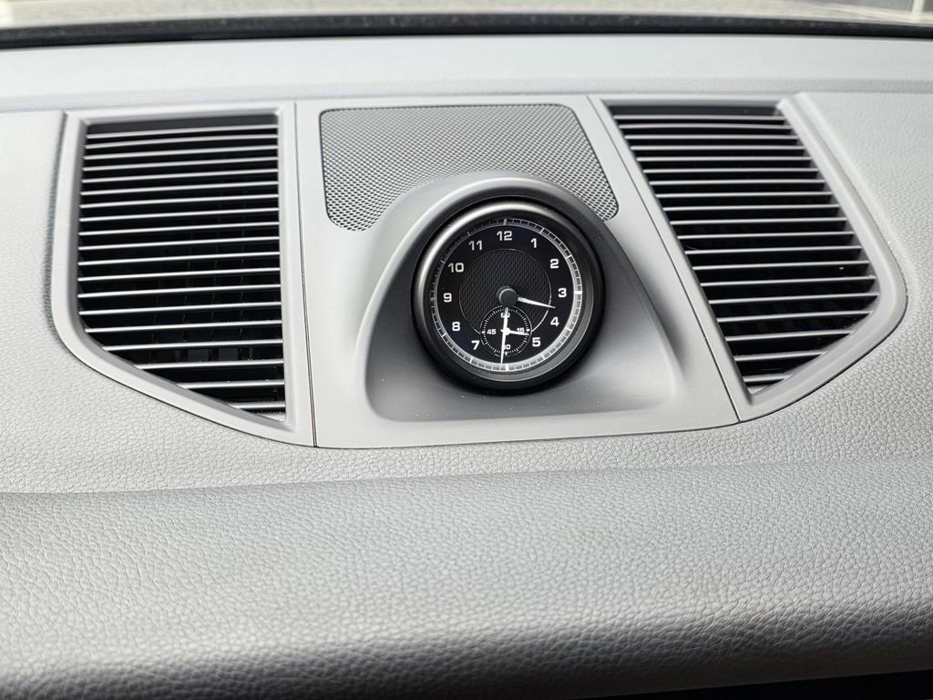 Certified 2023 Porsche Macan Turbo image 25