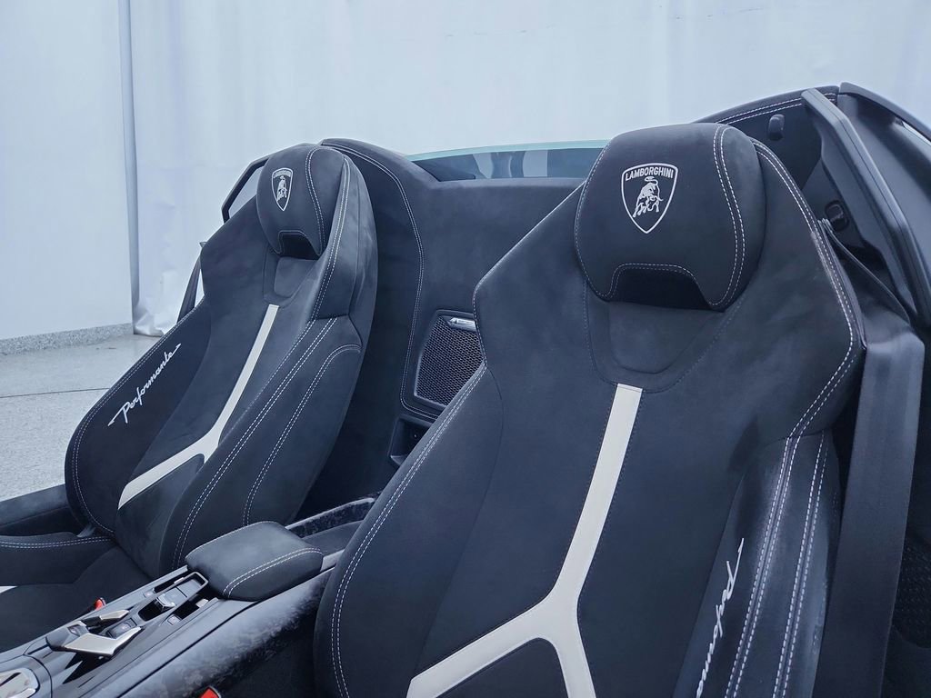 Used 2019 Lamborghini Huracan Performante image 20