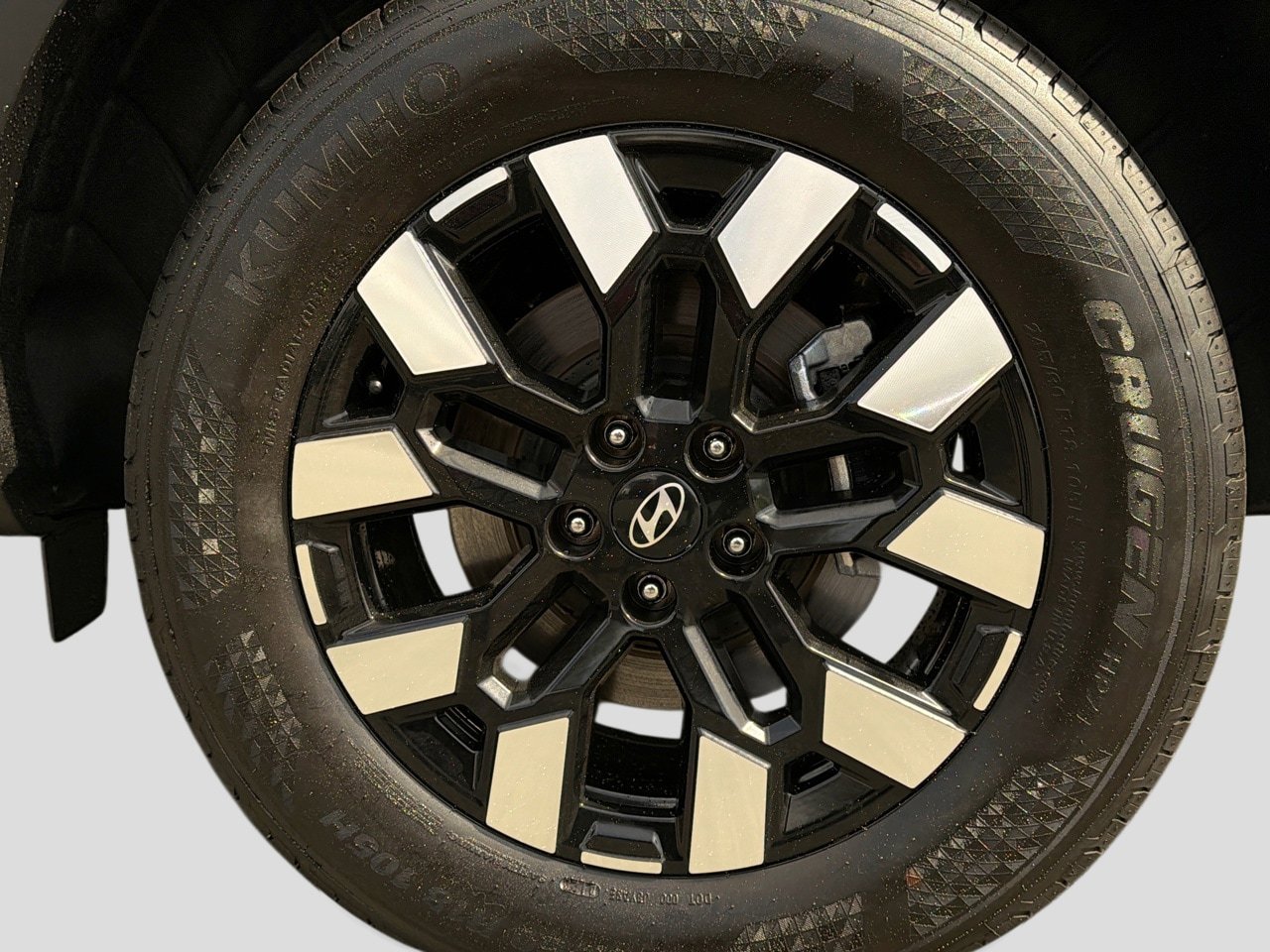 Used 2025 Hyundai Santa Cruz SEL AWD/4WD image 10