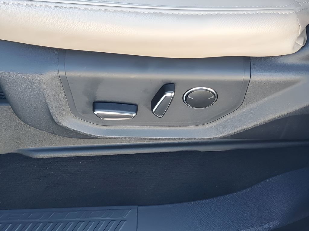 Used 2024 Ford Expedition Max Limited image 29