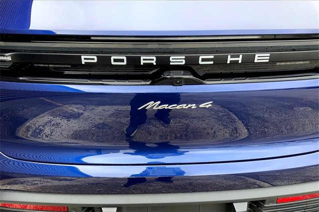 Certified 2024 Porsche Macan 4 Electric image 38
