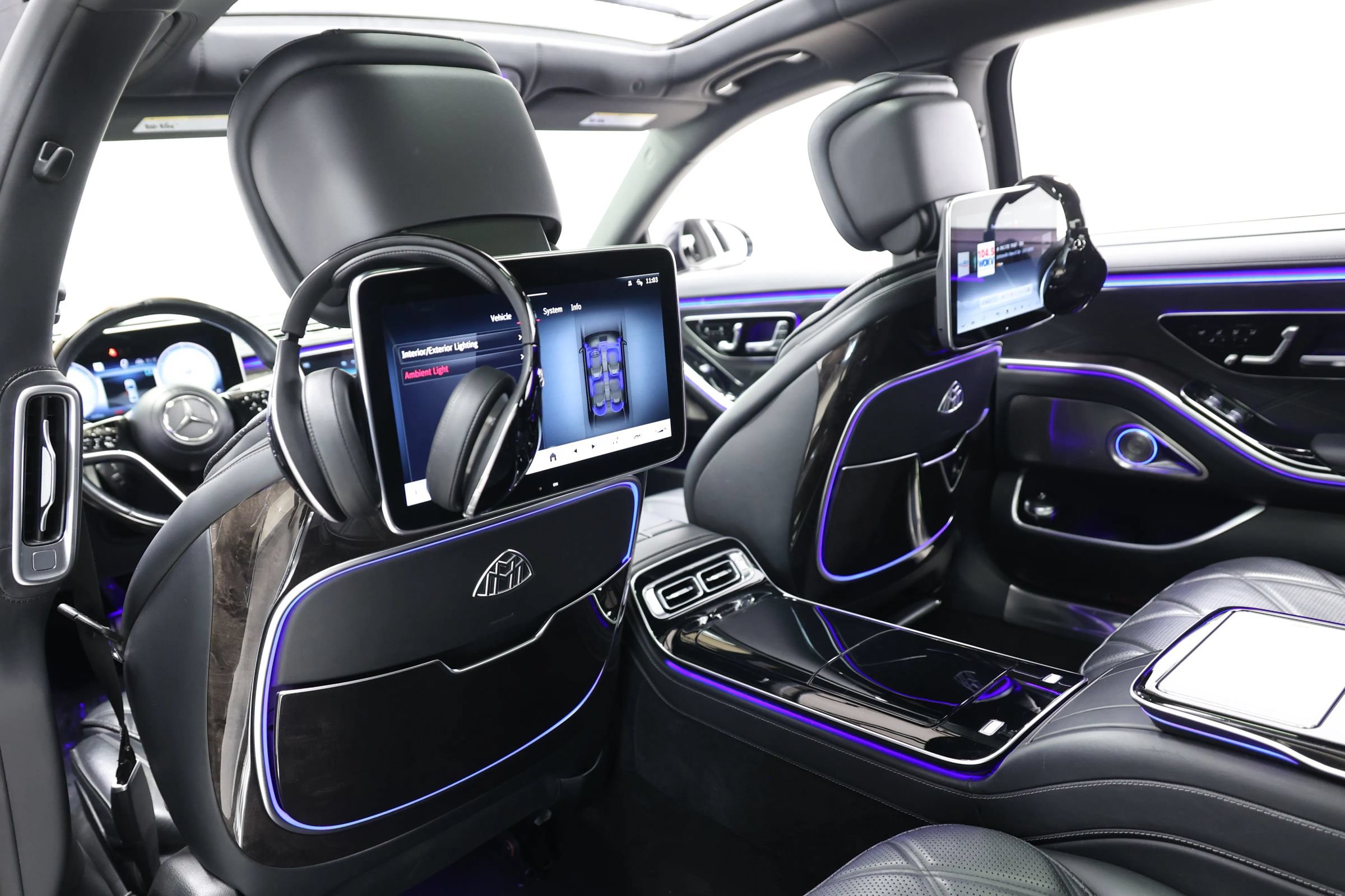 Used 2021 Mercedes-Benz Maybach S 580 4MATIC image 4