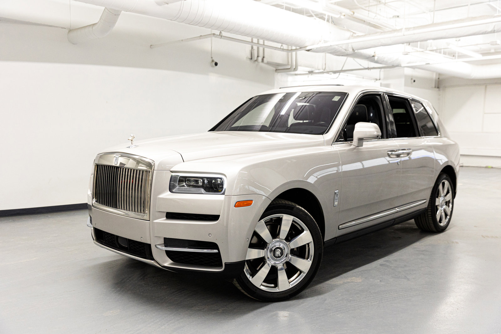 Used 2020 Rolls-Royce Cullinan image 43