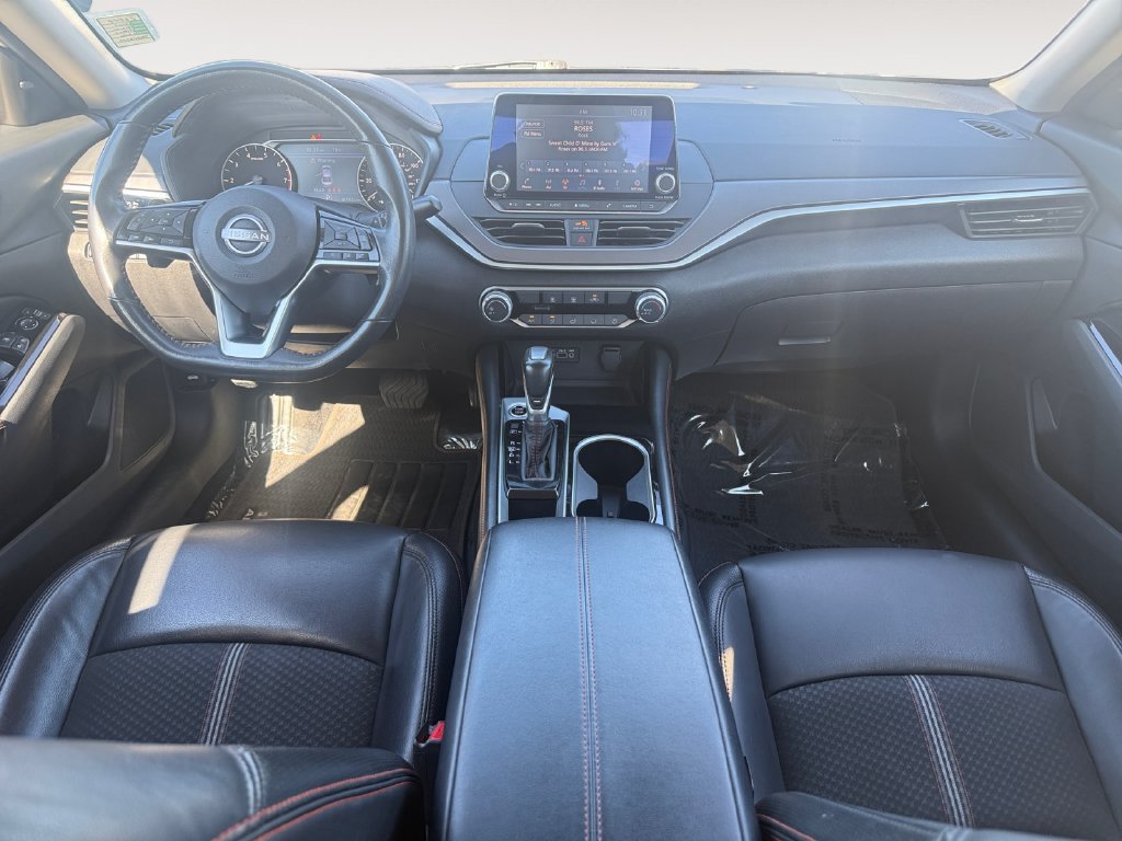 Used 2025 Nissan Altima 2.5 SR FWD image 10