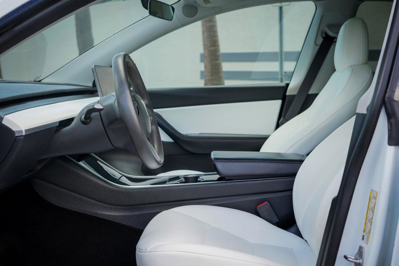 Used 2020 Tesla Model Y Long Range AWD/4WD image 7